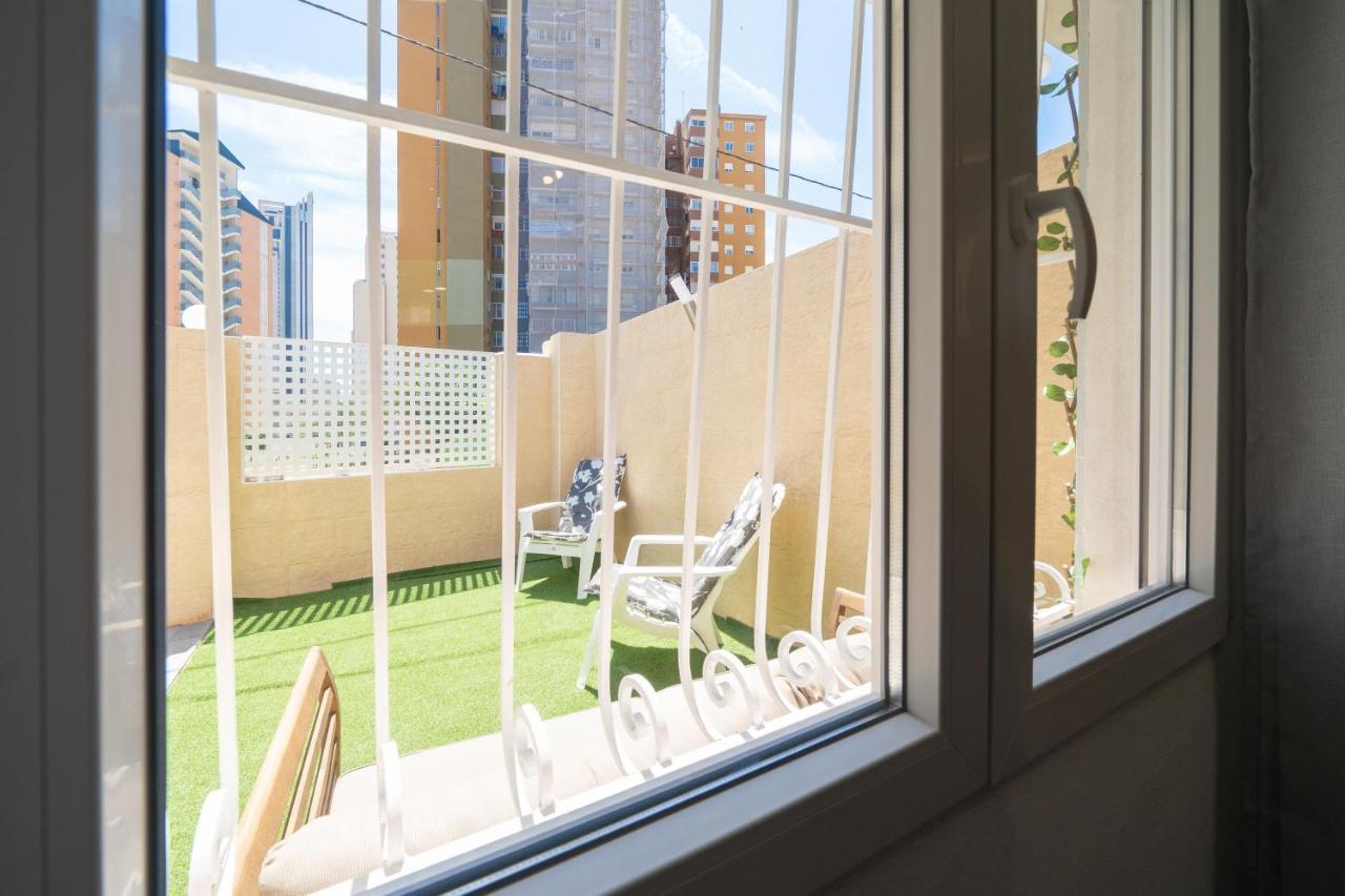 Apartamento Alma Con Terreno Privado Y Parking Compartido - A 800M De Playa Poniente Benidorm Exterior photo